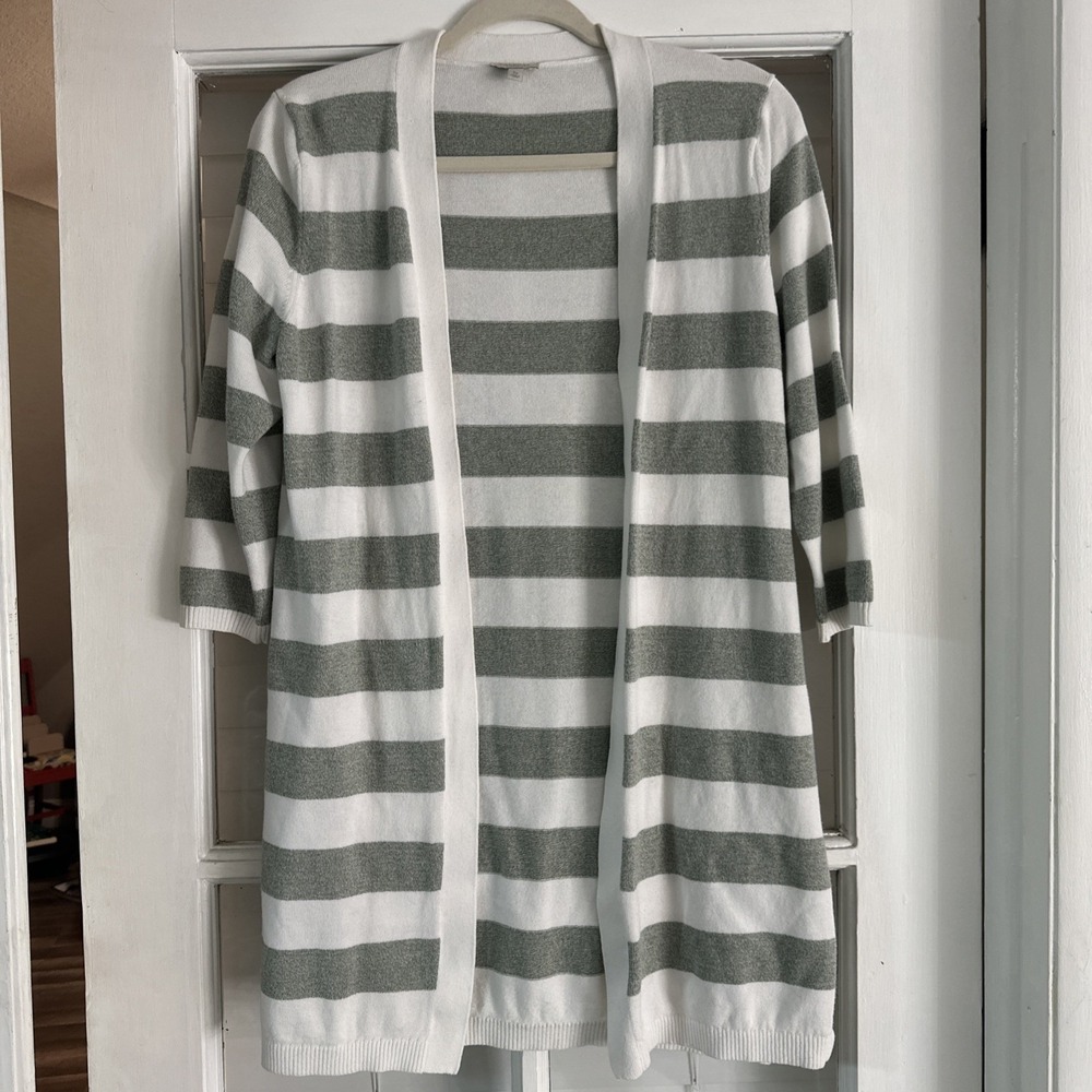 Talbots  White Gray Striped Long Sleeve Cardigan Academic Size Small Petite